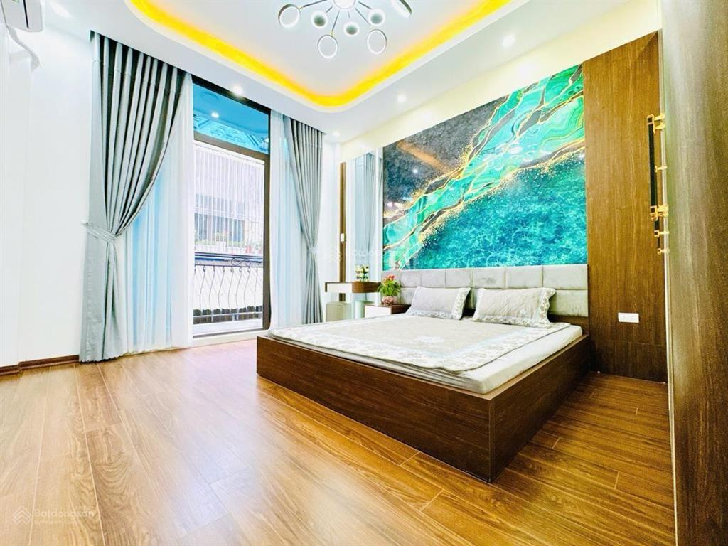 Nhà đẹp đón tết! ngõ thông kinh doanh, thoáng sáng, công năng đầy đủ, gần phố lớn 4pn 5 tầng.