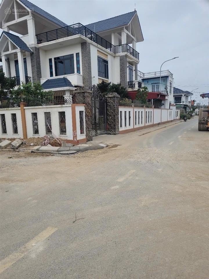 Đấu giá lạng côn đông phương kiến thuỵ gần ga tàu vin homes. 113,3m2 ngang5,5m đường 9m giá 3ty080