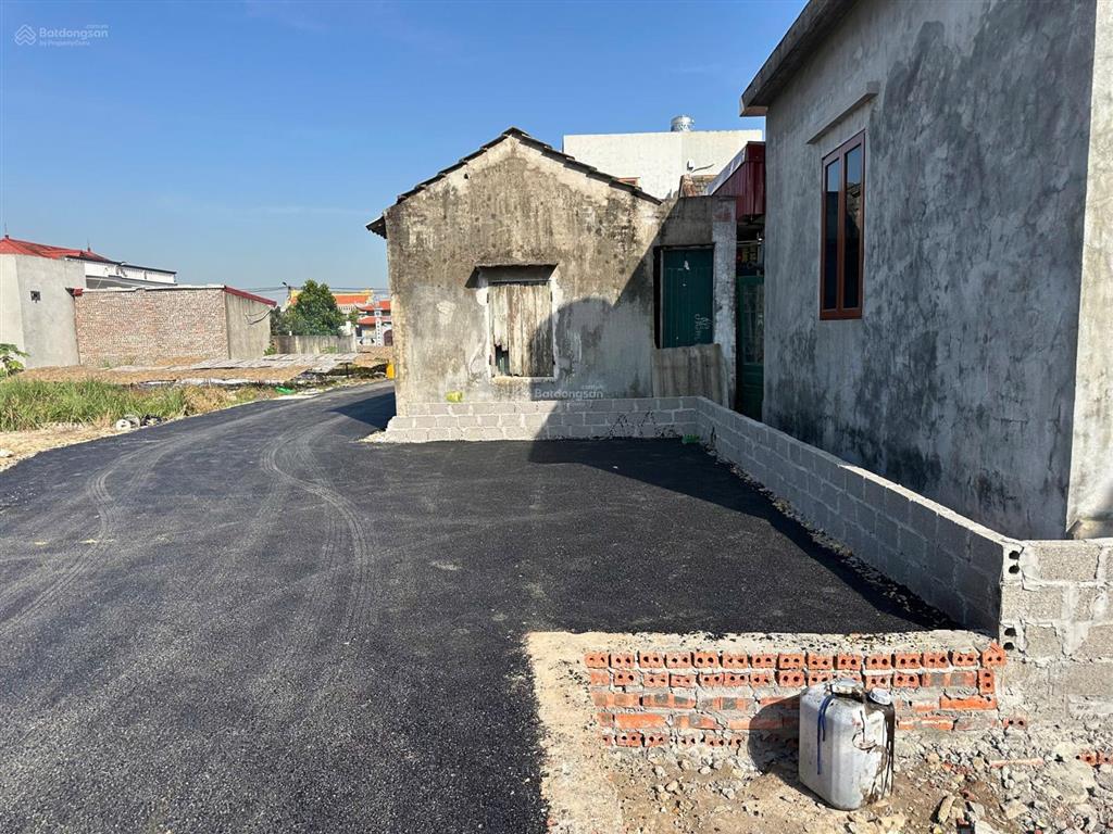 62,3m2 đường nhựa 4m~7m lạng côn đông phương kiến thuỵ giá 1tỷ150tr. gần vinhomes.  0989 335 ***