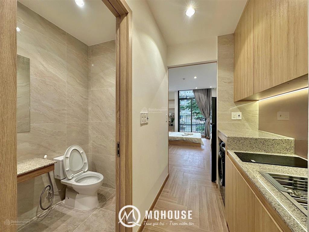 Cho thuê căn hộ full nội thất có ban công ngay ngã tư bảy hiền tân bình