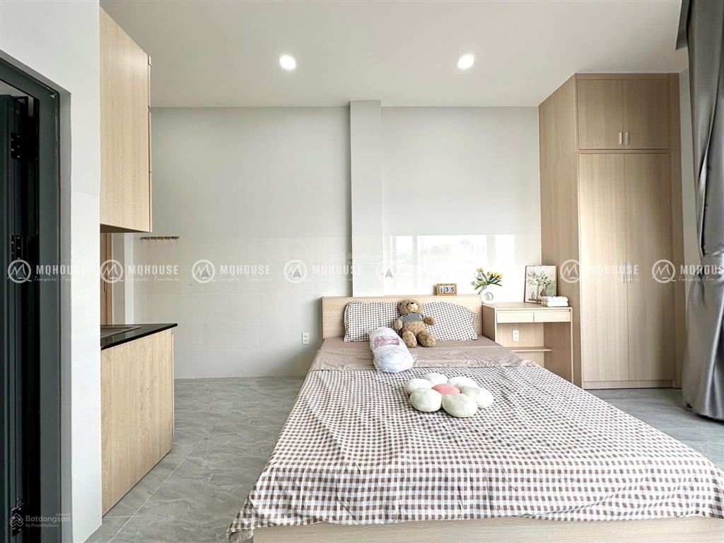 Căn hộ studio full nội thất có ban công siêu thoáng ngay ngã tư bảy hiền  tân bình
