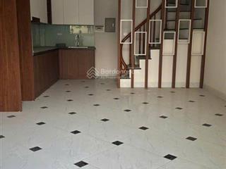 Bán nhà mới 5 tầng liên mạc  40m2  ô tô đỗ cổng  gần tây thăng long, cầu thượng cát