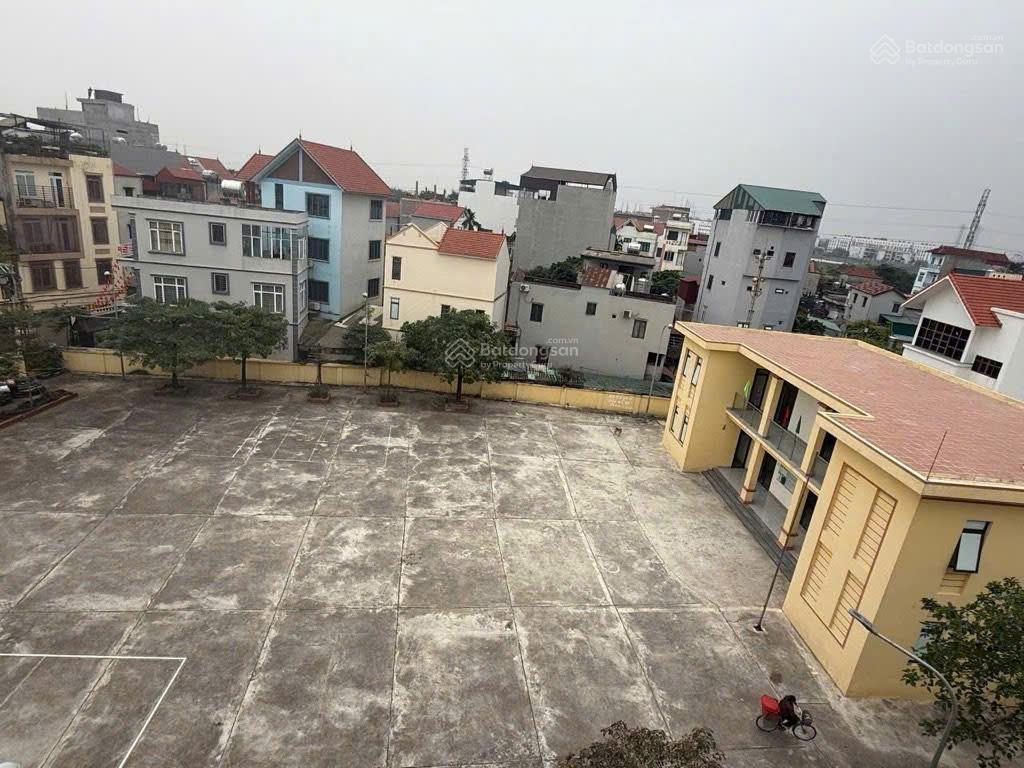 Bán nhà mới liên mạc lô góc  5 tầng  ô tô đỗ cổng  gần tây thăng long, full nội thất.