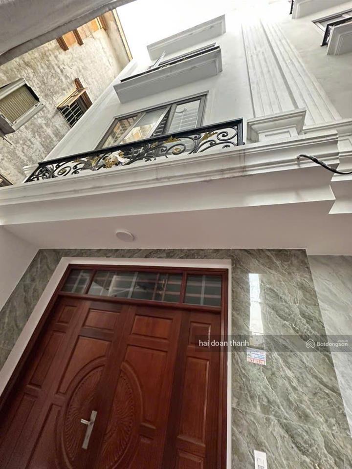 Chính chủ nhờ bán nhà mới 4 tầng gần 40m2 liên mạc, hai thoáng trước sau, ô tô đỗ cổng, giá 6.1 tỷ