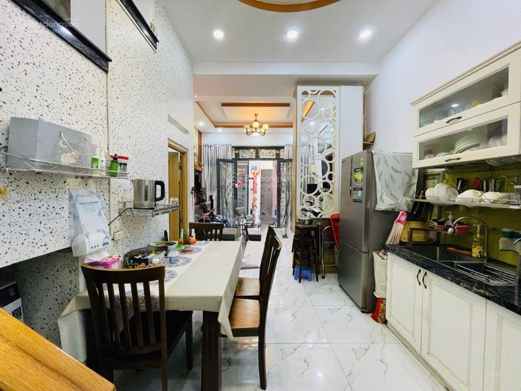 Bán nhà kế khu tên lửa  bình tân  4x9  giá chỉ 3tỷ880  2 tầng  hẻm 3m.