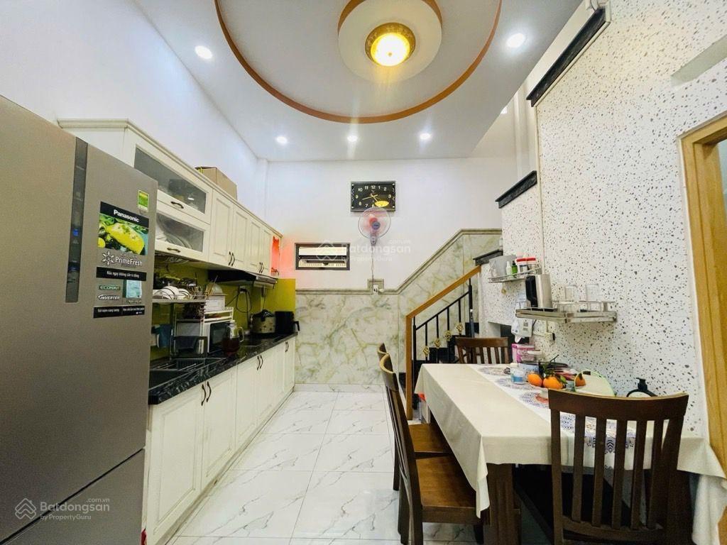 Bán nhà kế khu tên lửa  bình tân  4x9  giá chỉ 3tỷ880  2 tầng  hẻm 3m.