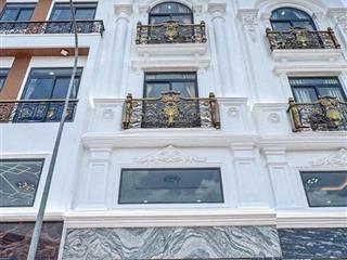 Bán nhà mới kế bên tên lửa  bình tân  4,5x12  giá 7tỷ2(tl)  hẻm oto sạch sẽ.