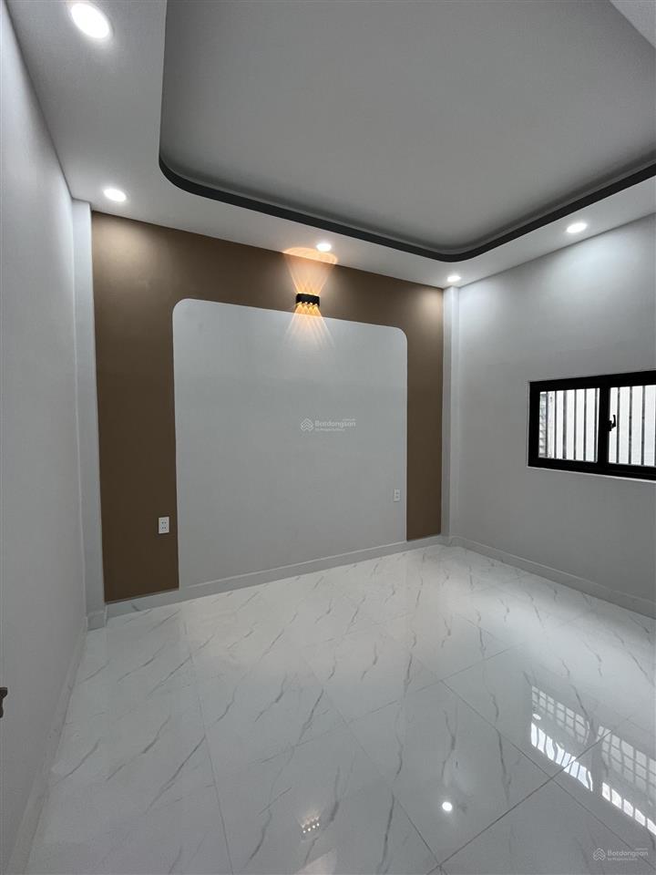 Nhà mới tinh hẻm oto thông  ngay khu vip lê văn quới  dtsd 80m2  giá chỉ 5tỷ xíu
