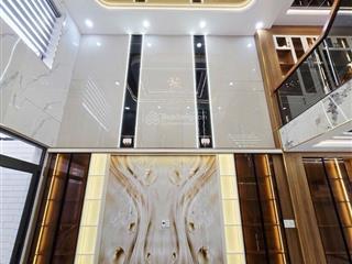Nhà vip đường lê văn quới bình tân  4,5x16  giá 8,x tỷ tặng toàn bộ nội thất  hẻm oto sạch sẽ.