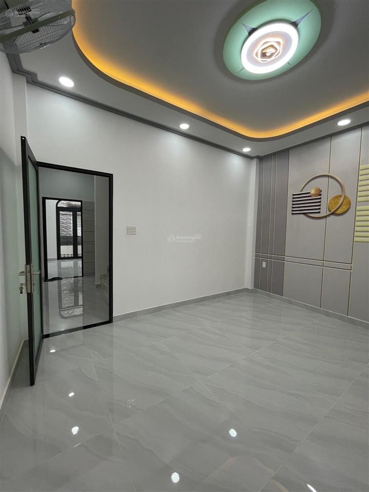 Bán nhà mới tinh đường hồng bàng  quận 6  4,2x13  3 tầng  giá nhỉnh 6 tỷ  hẻm 5m.