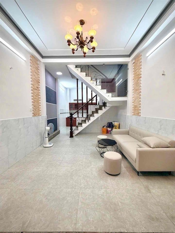 NGAY LÊ VĂN QUỚI - 4 TẦNG 4PN SÂN THƯỢNG DT 4x10, KO QH NHỈNH 5ty xíu