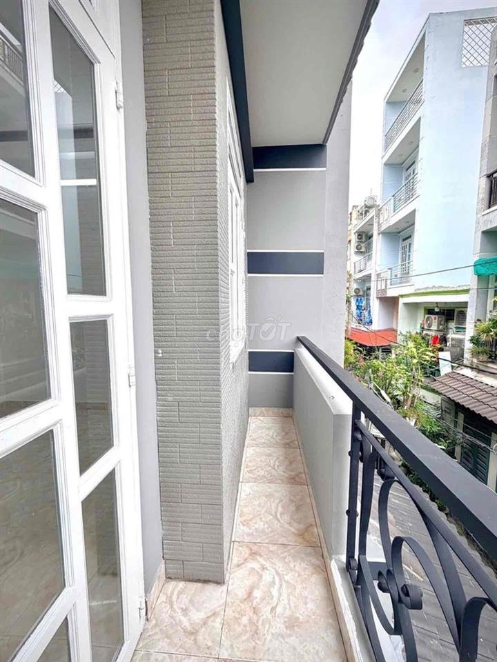 NGAY LÊ VĂN QUỚI - 4 TẦNG 4PN SÂN THƯỢNG DT 4x10, KO QH NHỈNH 5ty xíu