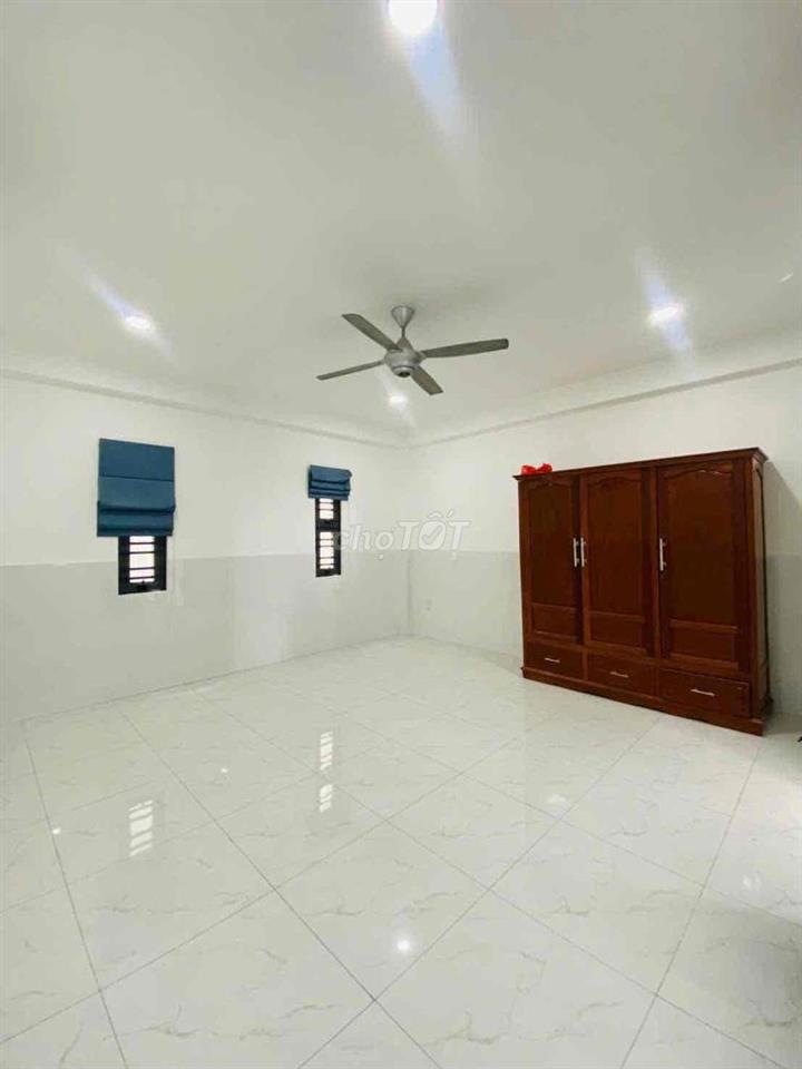 Bán nhà Tỉnh Lộ 10 80m2 (5.1 x 16), 4PN hẻm nhựa 7m, ko quy hoạch