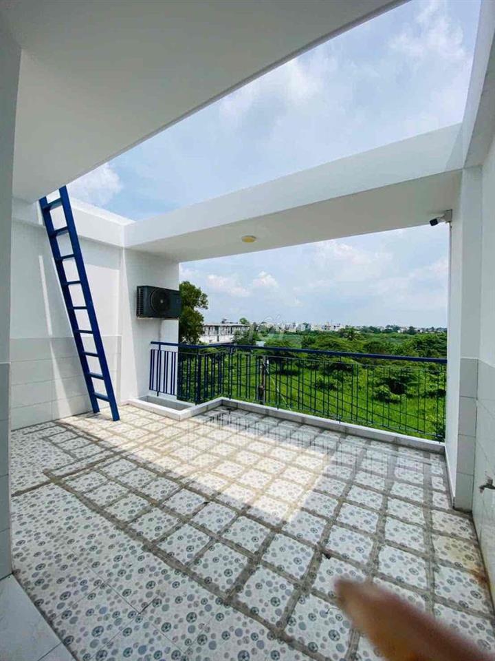 Bán nhà Tỉnh Lộ 10 80m2 (5.1 x 16), 4PN hẻm nhựa 7m, ko quy hoạch