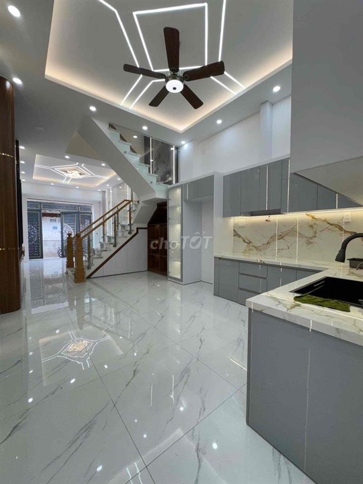 4 TẦNG NGAY TÂN KỲ TÂN QUÝ, DT 4M x 15M, 4 PN SÂN THƯỢNG, HẺM 6M