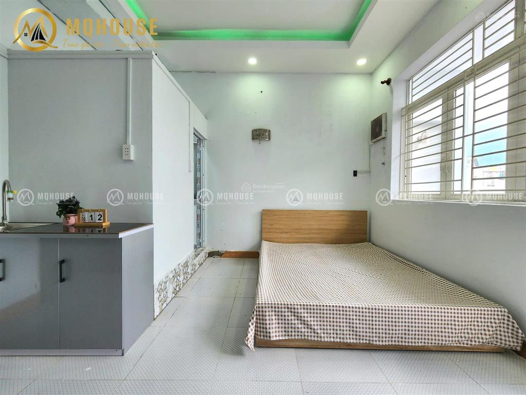 Cho thuê phòng studio ban công full nội thất ở trung tâm tân phú