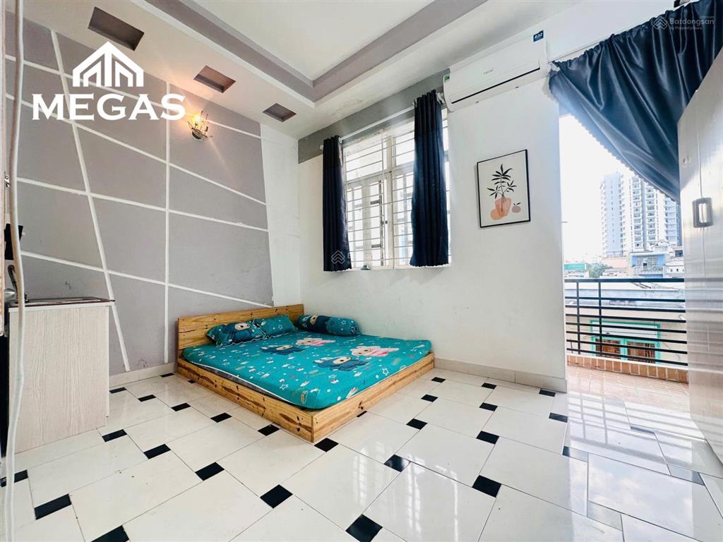 Lũy bác bích  ban công  full nội thất 3tr8