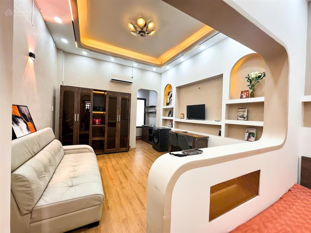 Căn hộ dịch vụ 1 phòng ngủ tách bếp full nội thất cao cấp mới 100% trên lũy bán bích