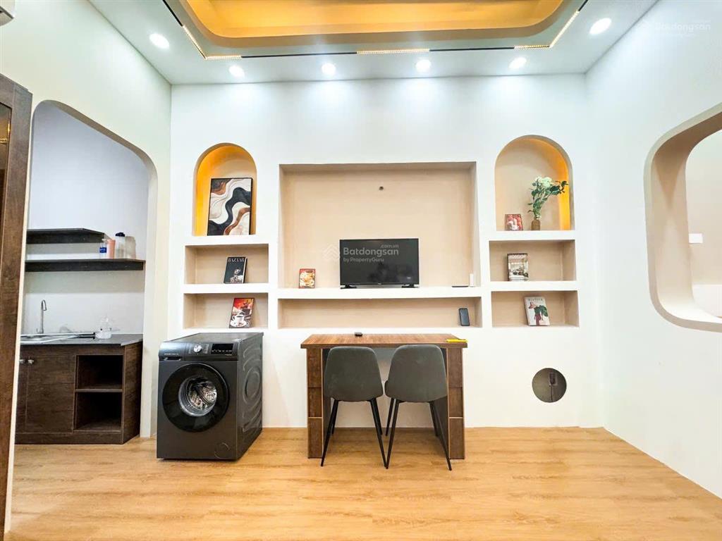 Căn hộ dịch vụ 1 phòng ngủ tách bếp full nội thất cao cấp mới 100% trên lũy bán bích