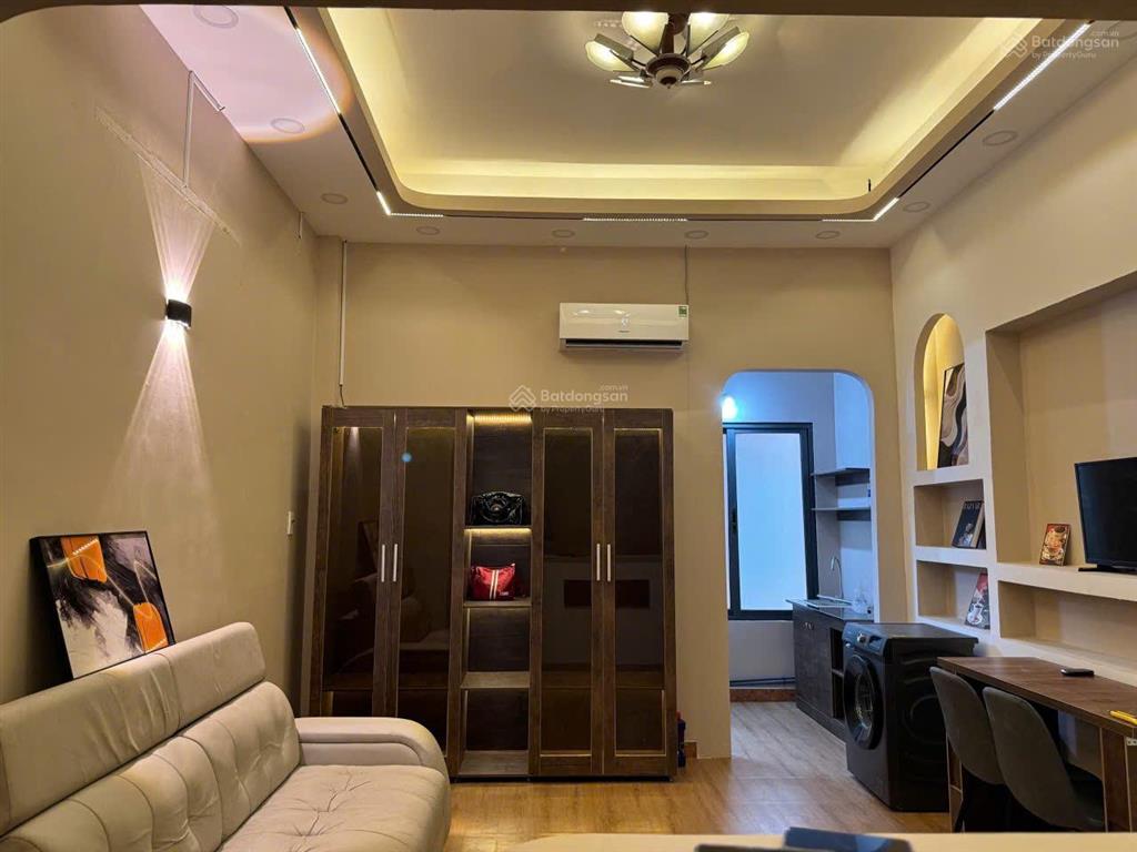 Căn hộ dịch vụ 1 phòng ngủ tách bếp full nội thất cao cấp mới 100% trên lũy bán bích