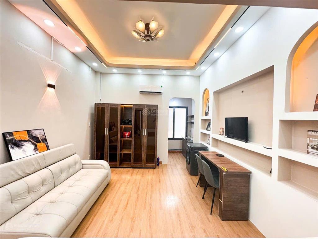 Căn hộ dịch vụ 1 phòng ngủ tách bếp full nội thất cao cấp mới 100% trên lũy bán bích