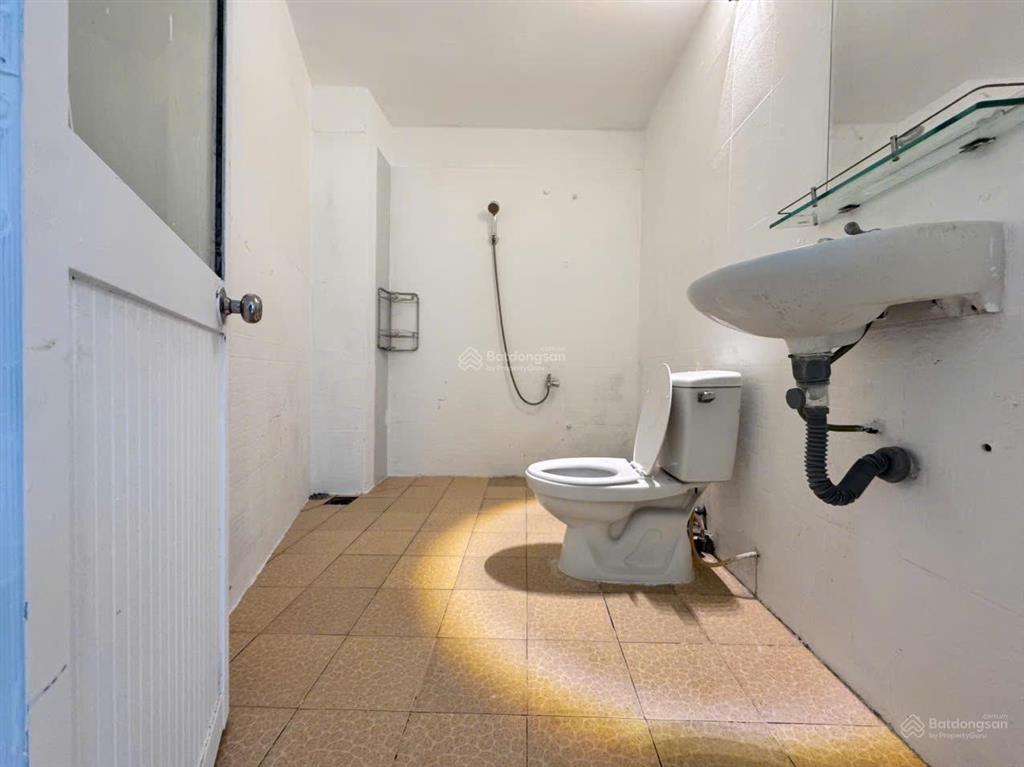 Chính chủ cho thuê phòng duplex ban công full nội thất máy giặt riêng ngay lạc long quân