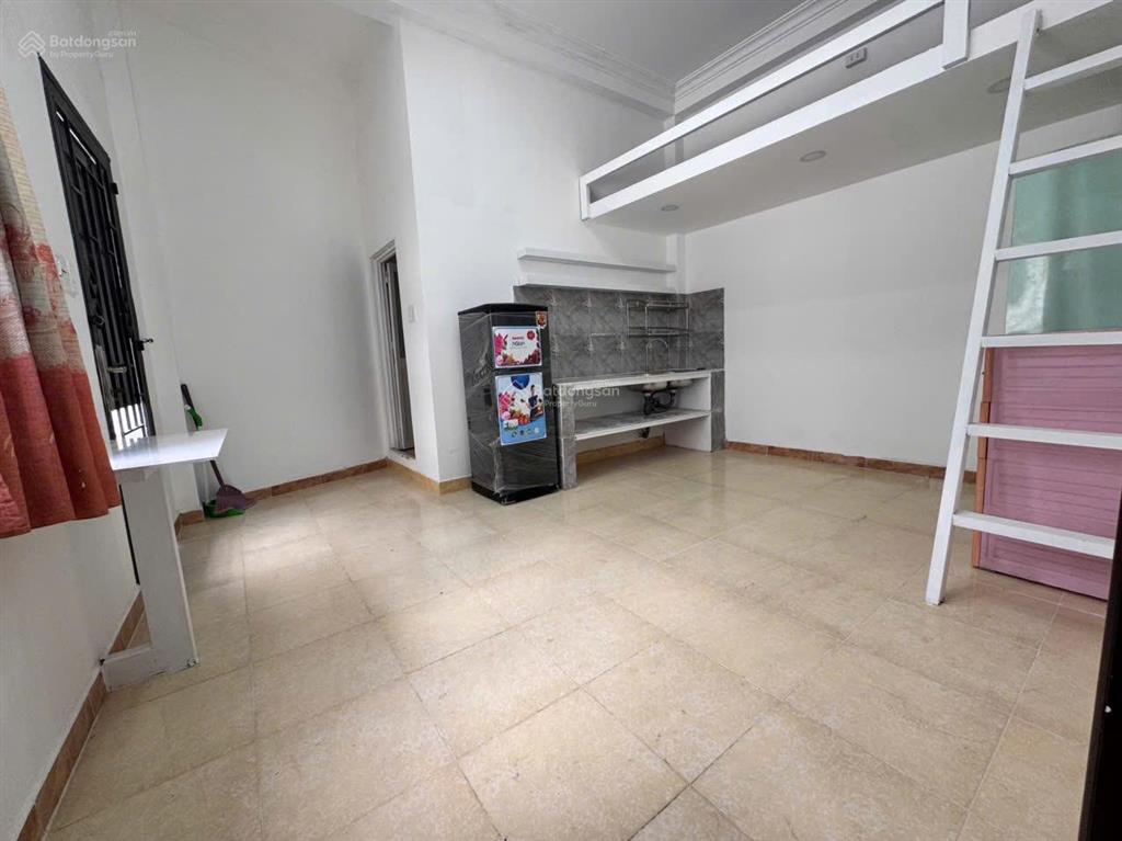 Chính chủ cho thuê phòng duplex ban công full nội thất máy giặt riêng ngay lạc long quân