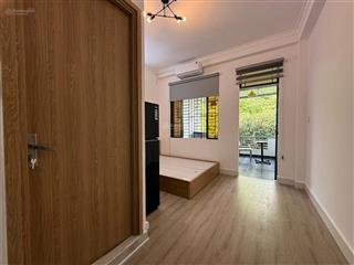 Cho thuê studio full nội ban công siêu to khổng lồ