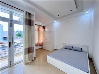 Cho thuê căn hộ 1 phòng ngủ ban công tách bếp full nội thất ngay trục quang trung phan huy ích