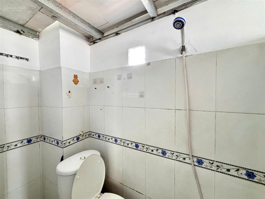 Cho thuê phòng trọ sinh viên chỉ 2.500.000 cửa sổ trời cách đại học văn hiến 10p di chuyển