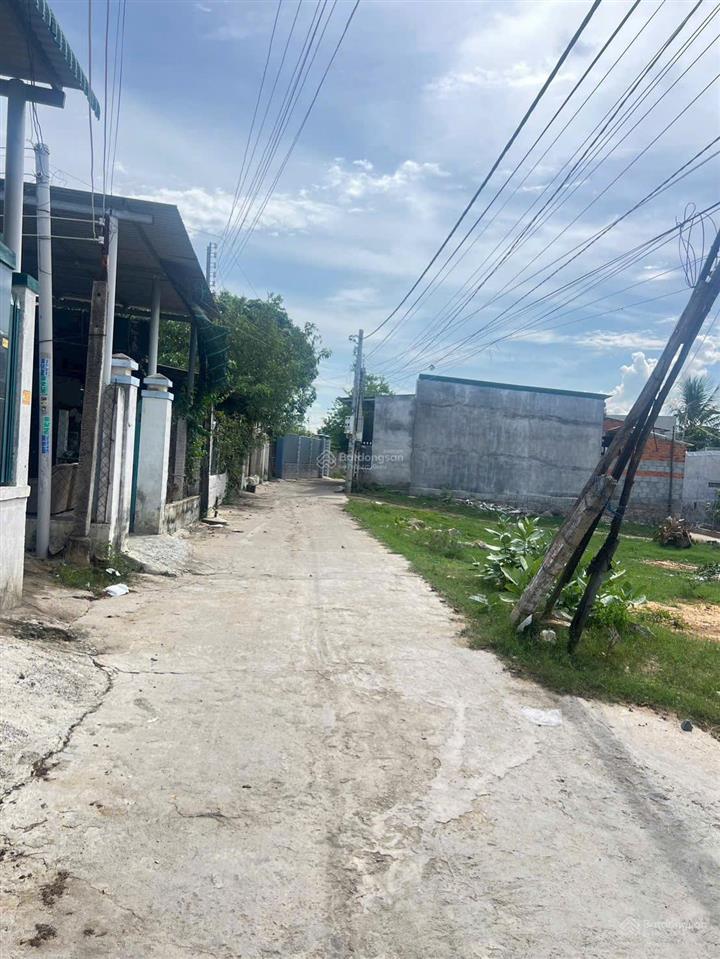 Bán đất full thổ cư tri thủy gần biển ninh chữ, có nhà cấp 4, 203m2, giá tốt