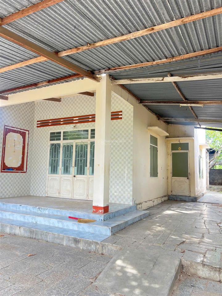 Bán đất full thổ cư tri thủy gần biển ninh chữ, có nhà cấp 4, 203m2, giá tốt