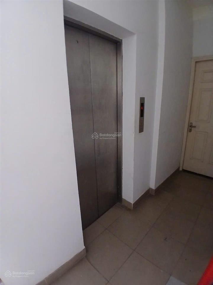 Cho thuê tòa nhà chdv hẻm xe hơi 163 tô hiến thành, quận 10, diện tích 6,5 x 16m