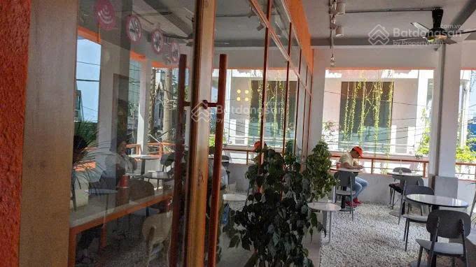 Cho thuê nhà nguyên căn mặt tiền căn góc đường bình phú, quận 6. vị trí kinh doanh tốt, dt 9x6m