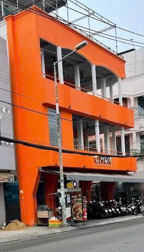 Cho thuê nhà nguyên căn mặt tiền căn góc đường bình phú, quận 6. vị trí kinh doanh tốt, dt 9x6m