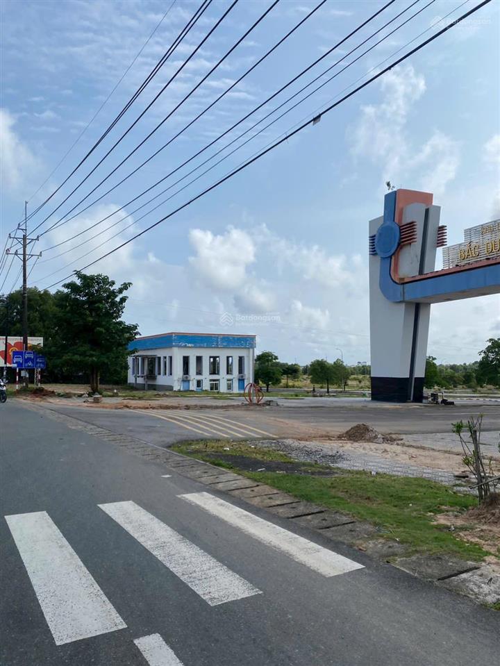 300m2 sẳn 120m2 thổ cư trung tâm dương đông giá 2,5 tỷ. cách lộ chính chỉ hơn 100m, gần ngã tư cmt8