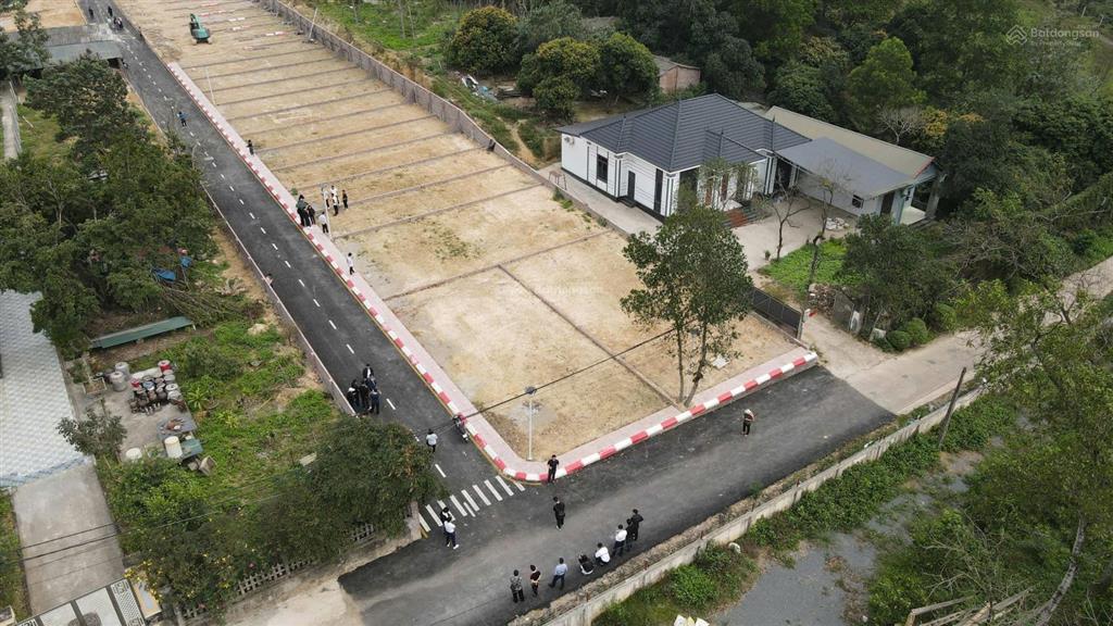 Đất thổ cư ba vì  trung tâm du lịch phía tây hà nội/ giá chưa tới 10tr