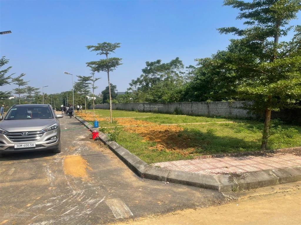 Đất sen trì  ngay chợ hòa lạc 100m² sổ sẵn thổ cư 100%