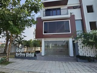 Bán biệt thự 3 mặt tiền có 1 ko 2 diện tích nhà + sân vườn lên đến 250m. mặt đường nguyễn viết xuân