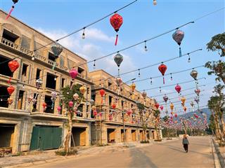 Giá sốc hiếm có! đất nền ven đô hòa bình 1x/m2, sổ sẵn, sát chợ, trường, trạm y tế.