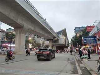 Mảnh đất vàng  ô tô tránh  dòng tiền ổn định