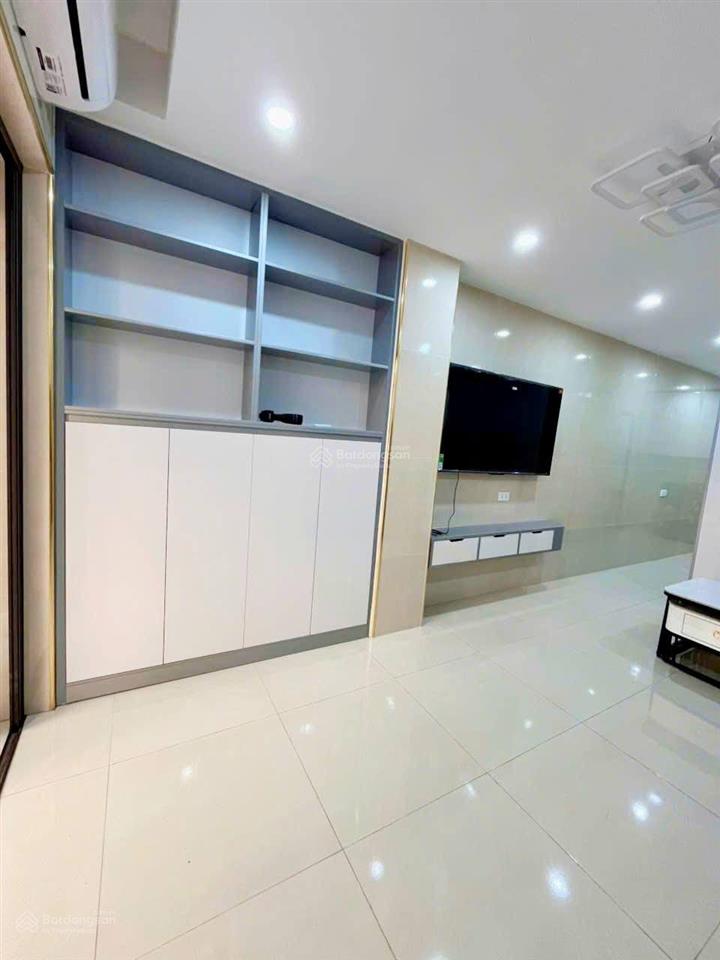 Giá hời. bán căn hộ tập thể nhà hát chèo mai dịch, tầng 1 kinh doanh, ở sướng, ôtô đỗ cửa, 3,38 tỷ