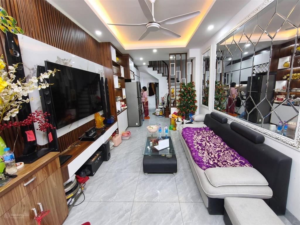 Hời quá lô góc 2 thoáng  bán nhà riêng phố yên hòa  ngõ nông  dân xây 2 thoáng chỉ 7,8 tỷ