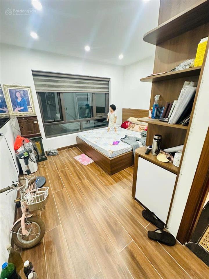 Giá tốt quánhà gần kđt ngoại giao đoàn  xđ  15m ra mặt phố  dân xây full đồ  thoáng vĩnh viễn