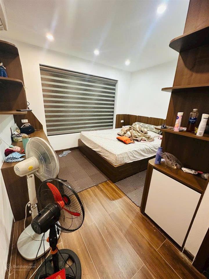 Giá tốt quánhà gần kđt ngoại giao đoàn  xđ  15m ra mặt phố  dân xây full đồ  thoáng vĩnh viễn