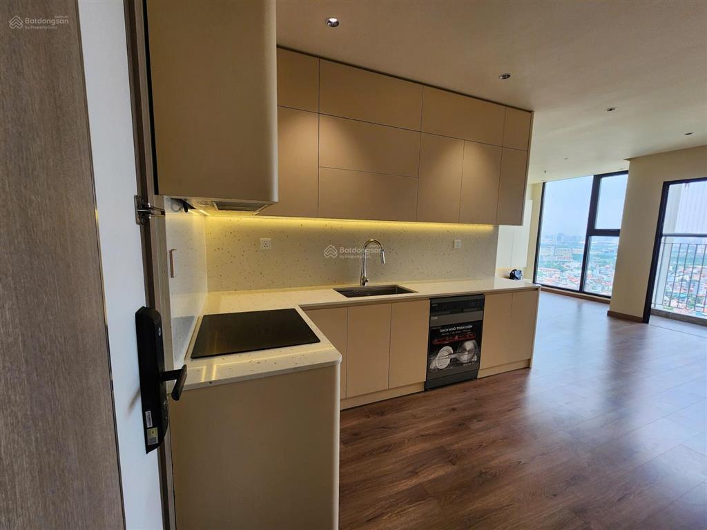 Chính chủ bán ch 2pn + 1 góc 63m2  4,5 tỷ tòa imperia kđt vinhomes smart city
