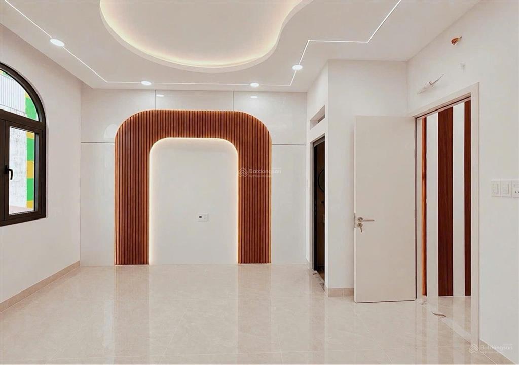 Hàng hiếm kdc tên lửa  ngang 4.2 4 tầng