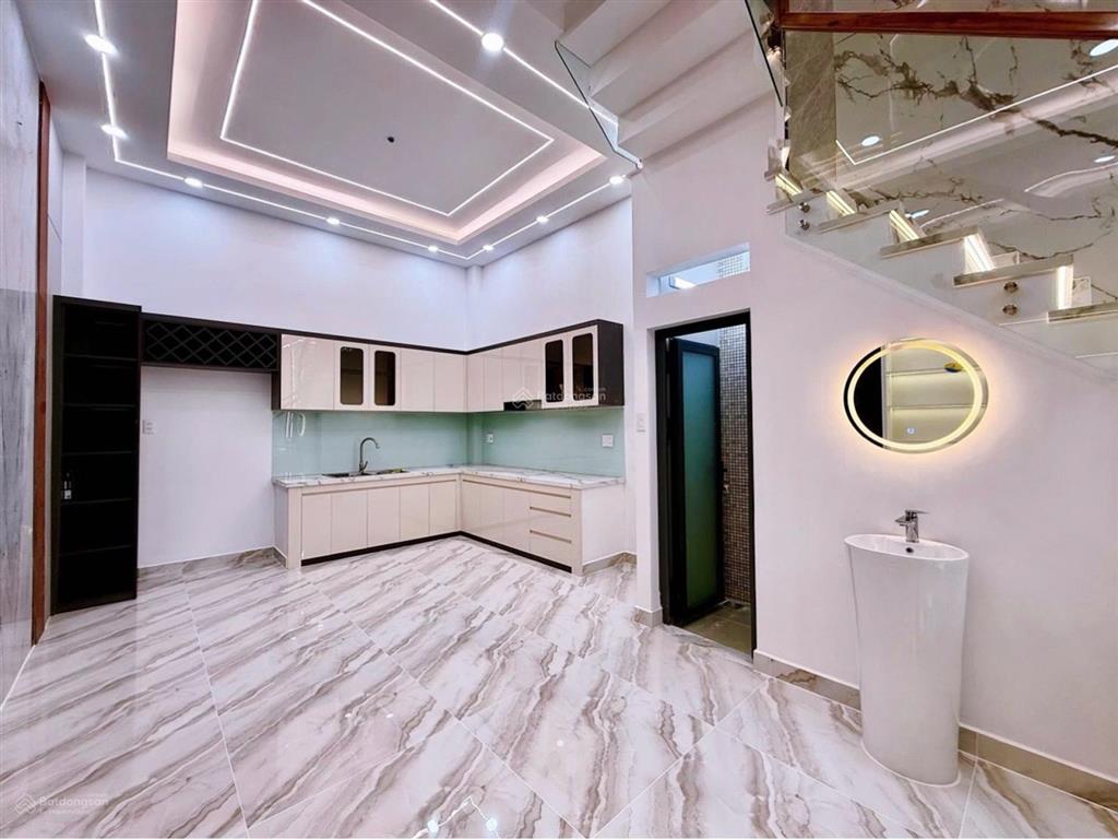 Hàng hiếm kdc tên lửa  ngang 4.2 4 tầng