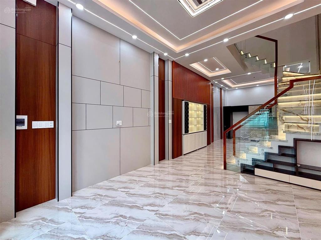 Hàng hiếm kdc tên lửa  ngang 4.2 4 tầng