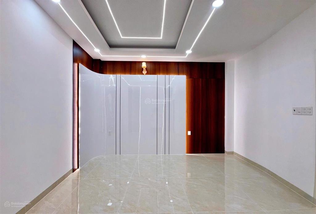 Hàng hiếm kdc tên lửa  ngang 4.2 4 tầng